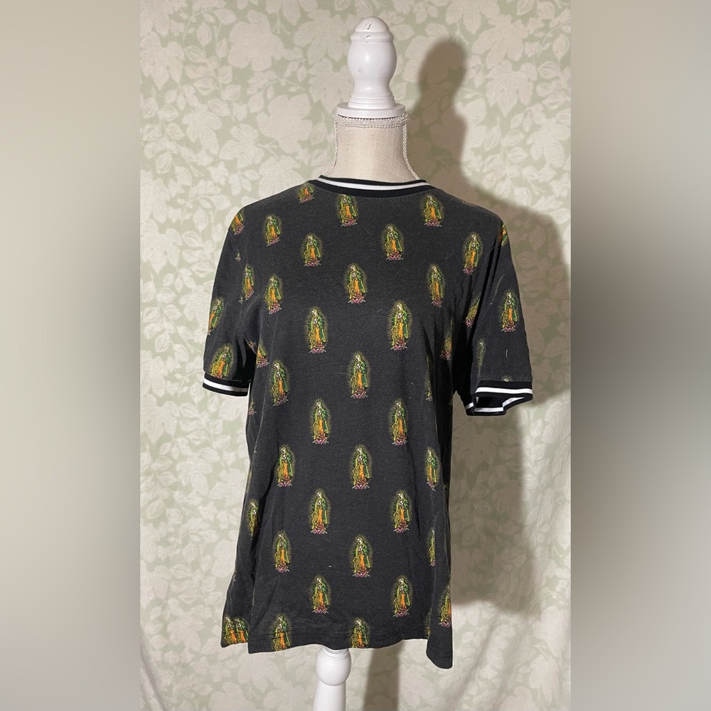 Forever 21 Virgin Mary Shirt M